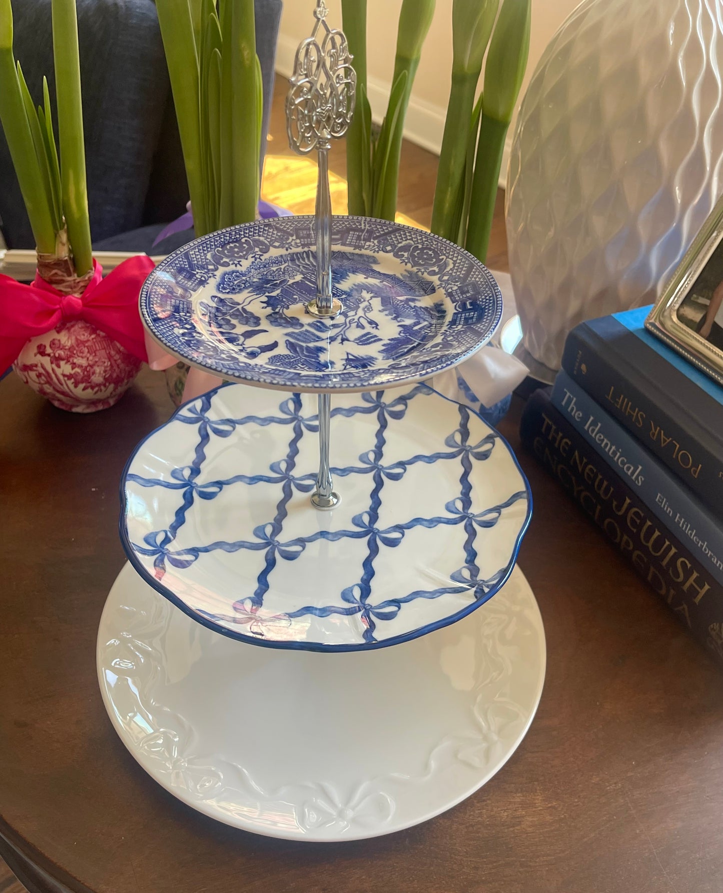 Blue Willow and Bows