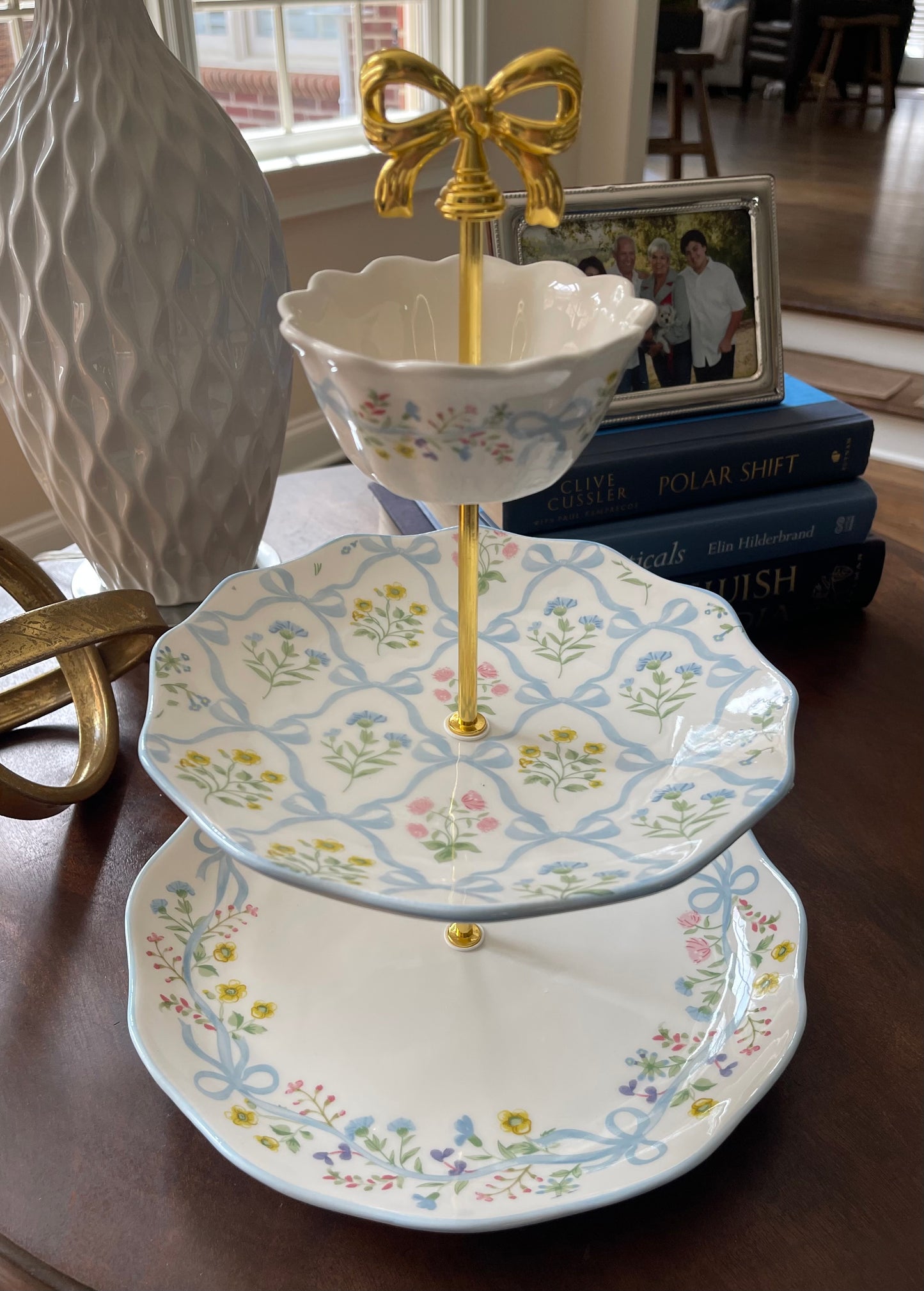 Baby Blue Bows with Dainty Cup